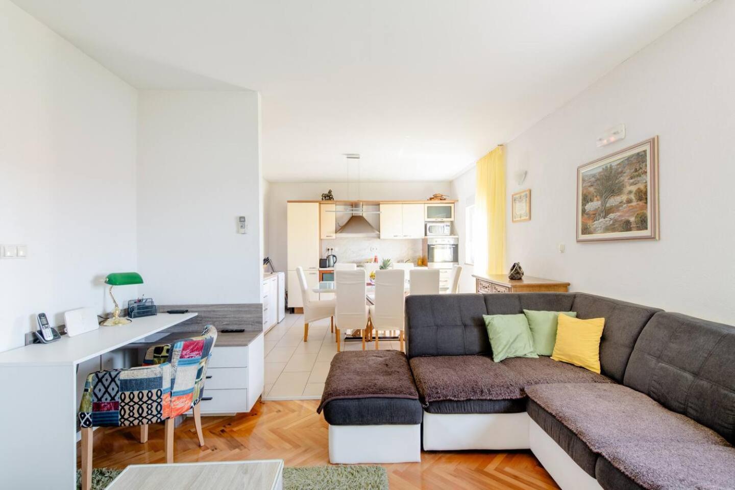 ソリンApartman Jamアパートメント エクステリア 写真