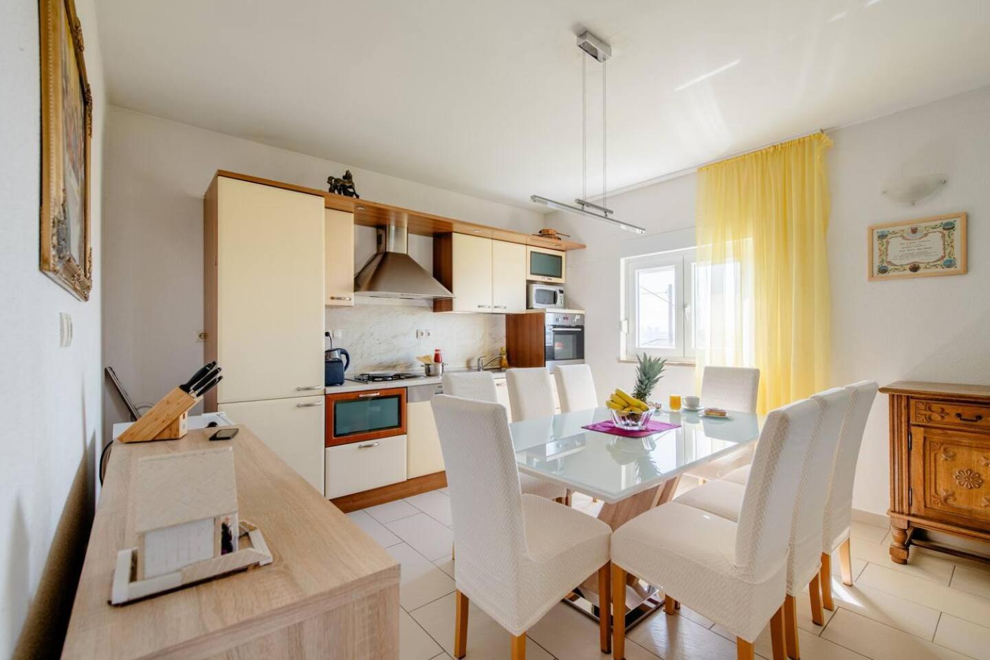 ソリンApartman Jamアパートメント エクステリア 写真