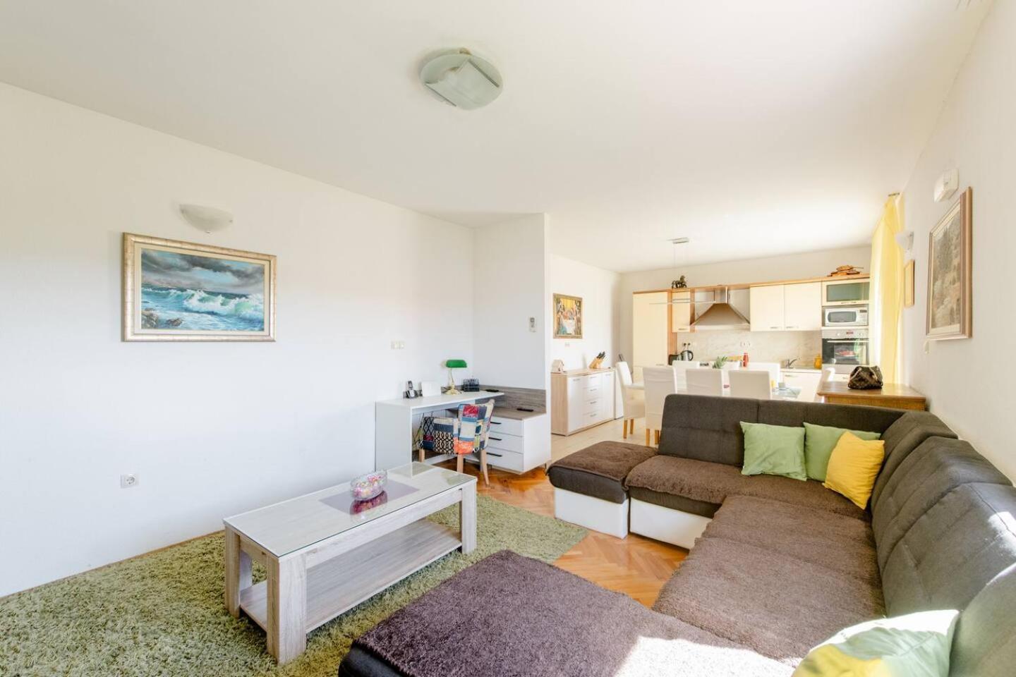 ソリンApartman Jamアパートメント エクステリア 写真